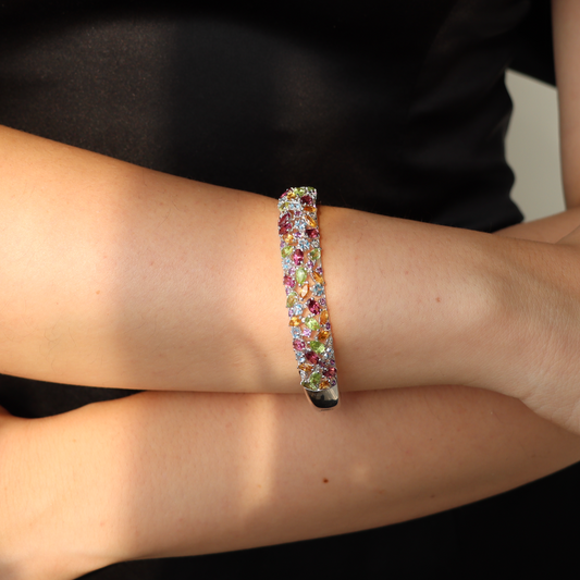 NIJIKO: THE BANGLE